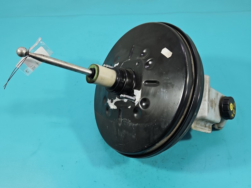 Serwo hamulcowe Vw Passat B8 5Q1614105CG 1.4 tsi