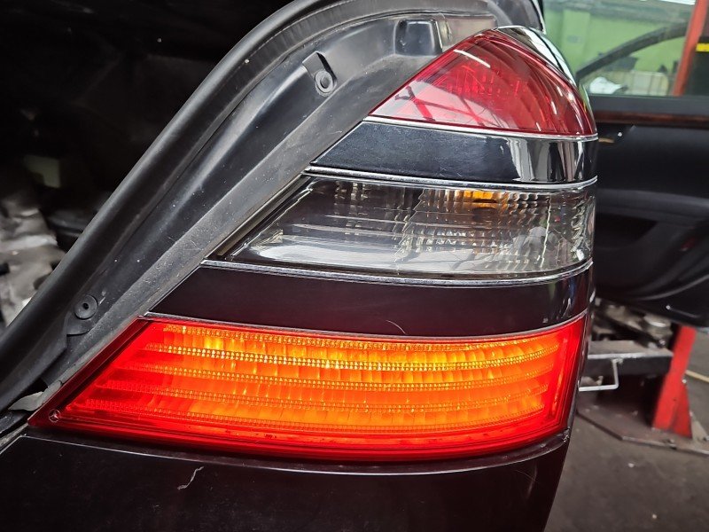 Lampa tył prawa Mercedes W221 sedan Lampa tył prawa Mercedes W221 sedan