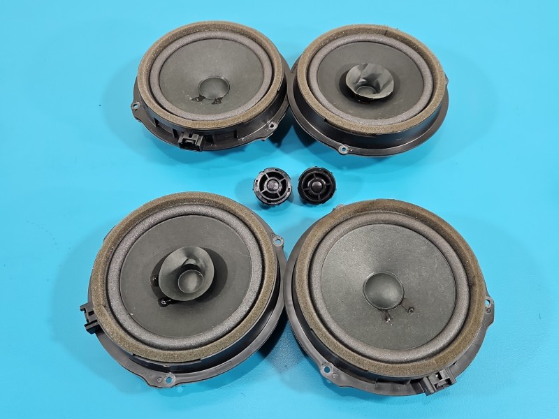Głośniki komplet Ford Focus Mk3 8A6T-18808-BB