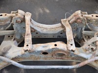 Tylna belka oś tył Nissan Qashqai I J10 06-13 1.6 16V KR16