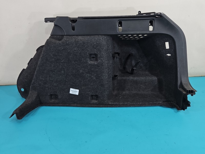 Tapicerka bagażnika prawa boczek Skoda Octavia III 5E9867428AP