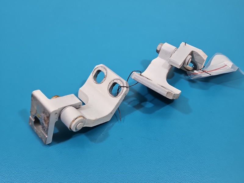 Zawias drzwi przód prawy Maserati Quattroporte VI 13-