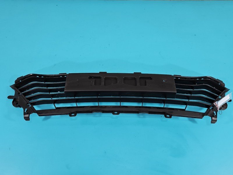 Zaślepka kratka zderzaka środkowa atrapa Renault Megane IV 622542307R Zaślepka kratka zderzaka środkowa atrapa Renault Megane IV 622542307R
