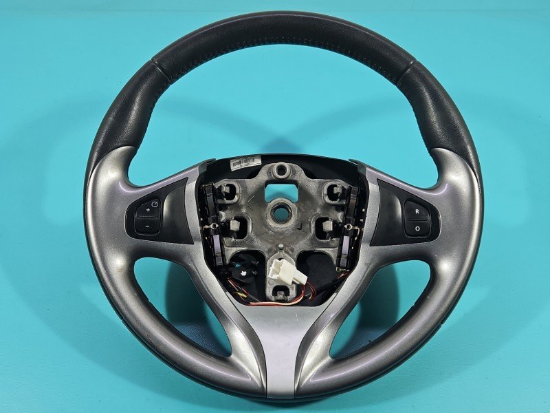Kierownica Renault Clio IV 12-20 484004466R Kierownica Renault Clio IV 12-20 484004466R