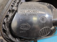 Lampa tył lewa Nissan Almera N16 HB HELLA 00-03 przed liftem hatchback Z LISTWĄ ŻARÓWKOWĄ EUROPA