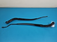 Ramie wycieraczki przód komplet lewe prawe Toyota Rav4 V