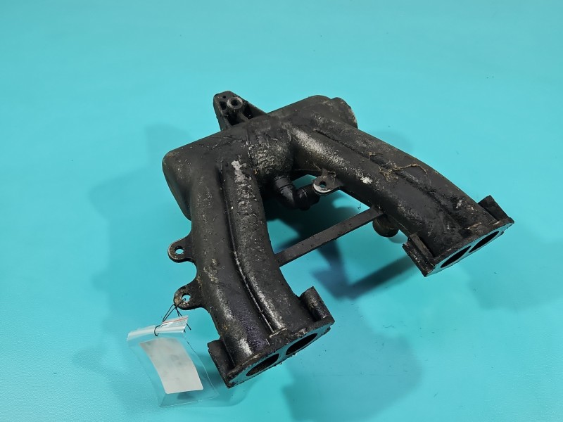 Kolektor ssący Mercedes 123 R6161410201 2.0d