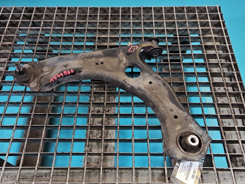 Wahacz przód lewy Skoda Kamiq przedni