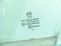 Szyba drzwi przód lewa Peugeot 208 I HB