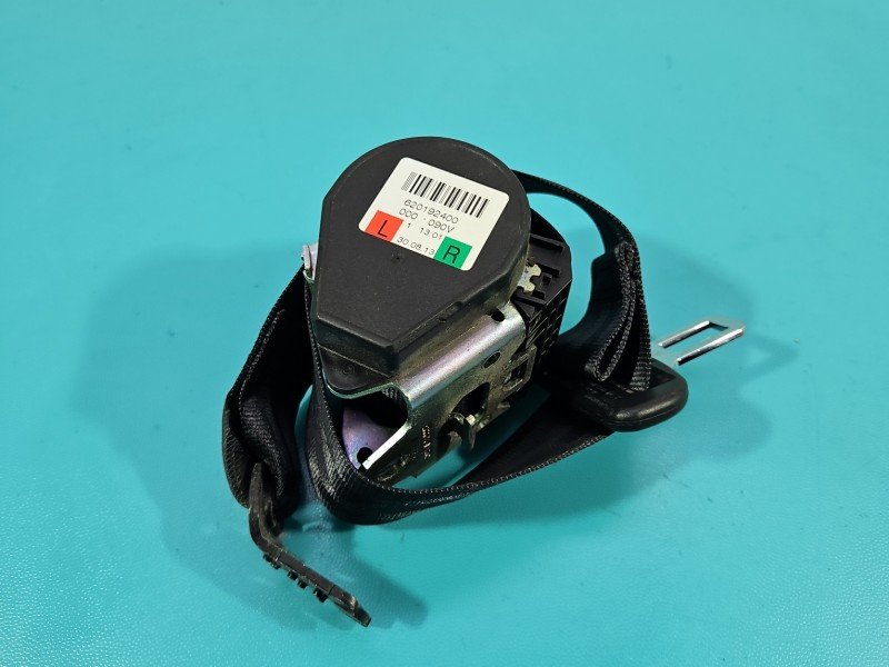 Pas bezpieczeństwa tył prawy Skoda Octavia III 5E5857447B Pas bezpieczeństwa tył prawy Skoda Octavia III 5E5857447B