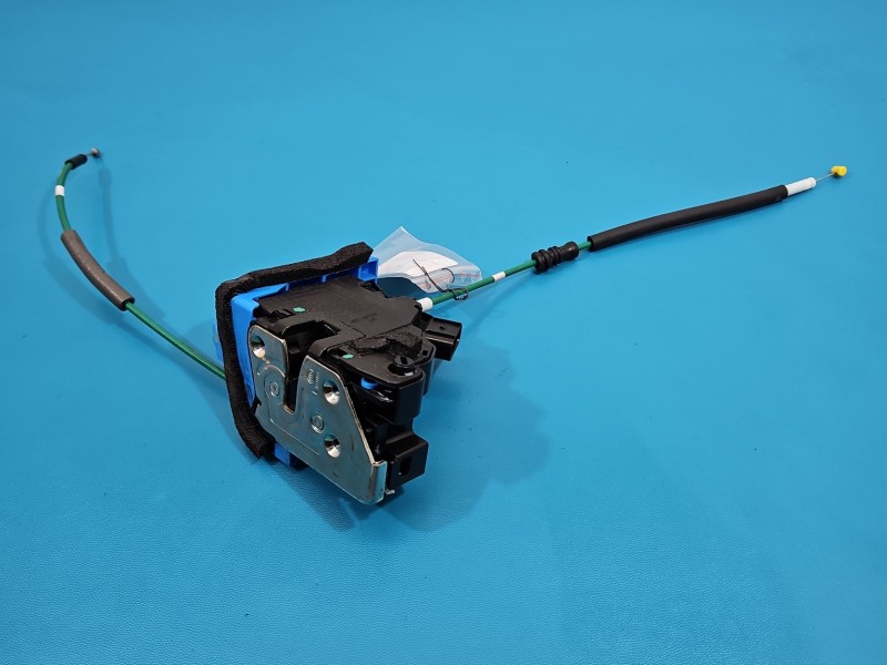 Zamek tył lewy 81410-A6100, 81410A6100 Hyundai I30 II 12-16 Hyundai, 4piny