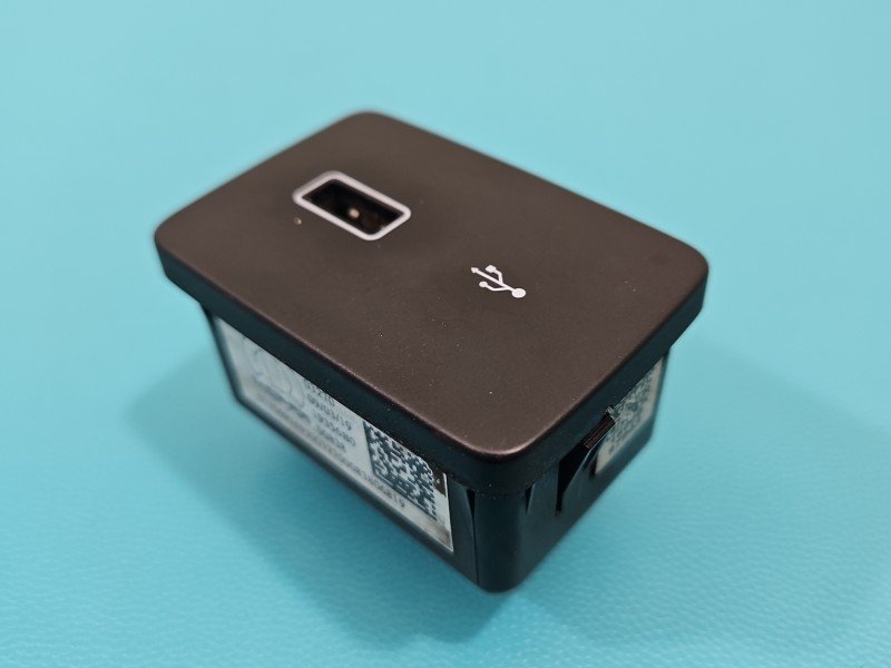 Gniazdo USB Fiat Doblo II 7356974930 Gniazdo USB Fiat Doblo II 7356974930