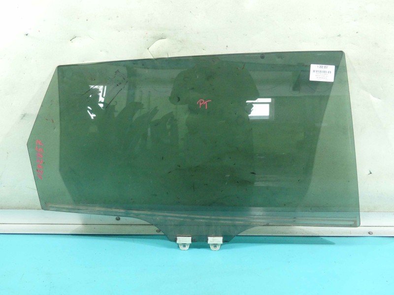 Szyba drzwi tył prawa Mazda CX-9 06-15 Szyba drzwi tył prawa Mazda CX-9 06-15