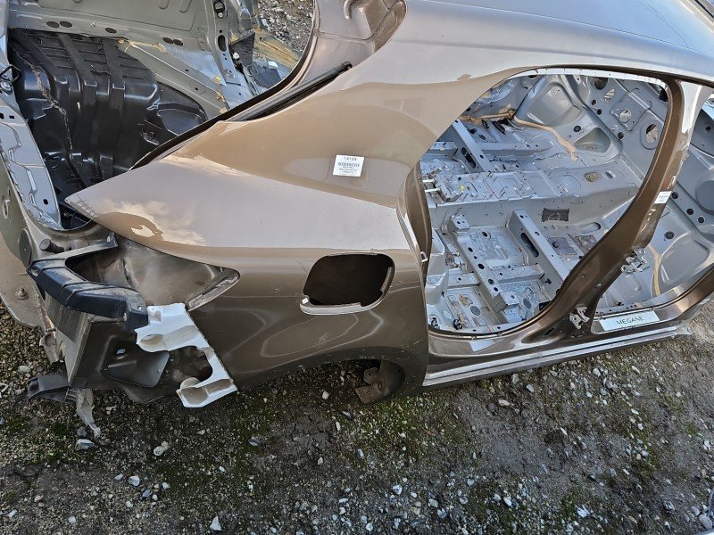 Błotnik tył prawy Renault Megane IV brązowy TECNL ćwiartka Błotnik tył prawy Renault Megane IV brązowy TECNL ćwiartka