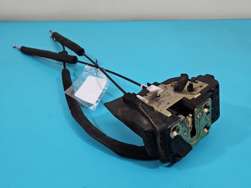 Zamek tył lewy Infiniti FX I HB 5D 2pin. Brak nr.