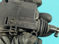 Siłownik klapki wlewu paliwa Bmw i3 7309678