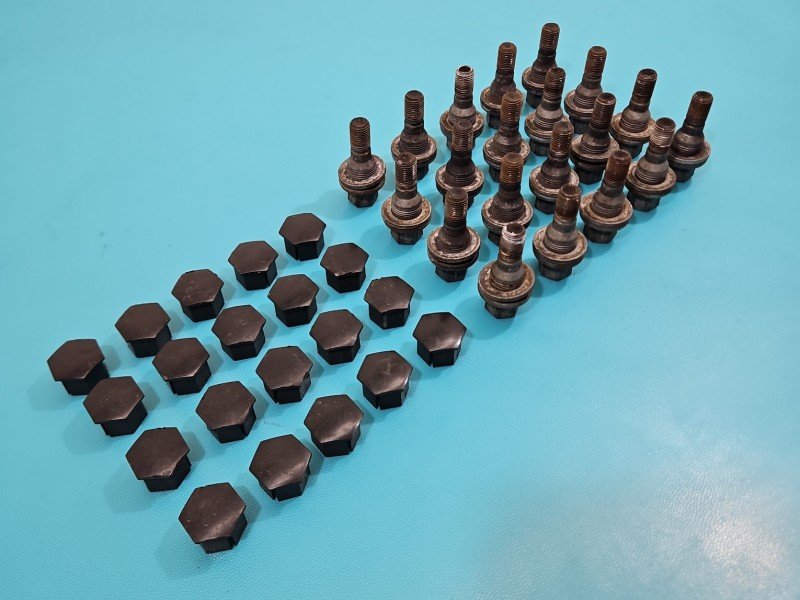 Śruby kół Opel Astra VI L szpilki