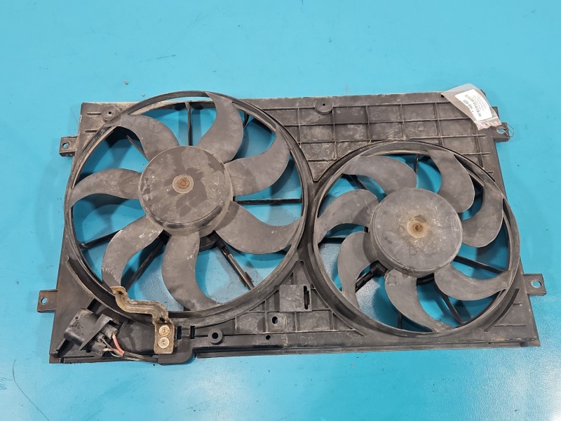 Wentylatory Wentylator chłodnicy Vw Passat B6 1K0121207T 1.6 8V