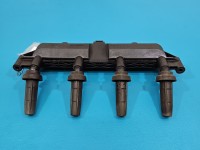 Cewka zapłonowa Citroen Xsara Picasso 1.6 8V Uszkodzone mocowanie 9628158580