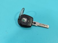 Klamka przód lewa zewnętrzna Skoda Fabia I 1U0837885/886