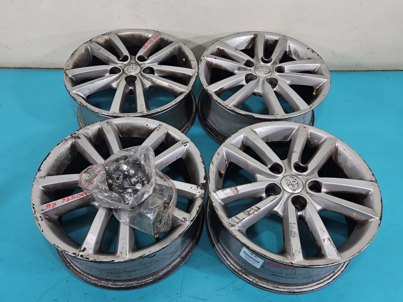4X alufelgi felgi 16" komplet Toyota Auris I R16
