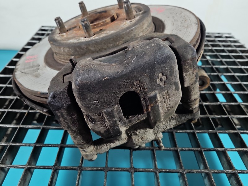 Zacisk przód prawy Toyota Rav4 I 94- 2.0 16V