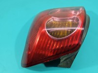 Lampa tył prawa Toyota Avensis II T25 HB EUROPA