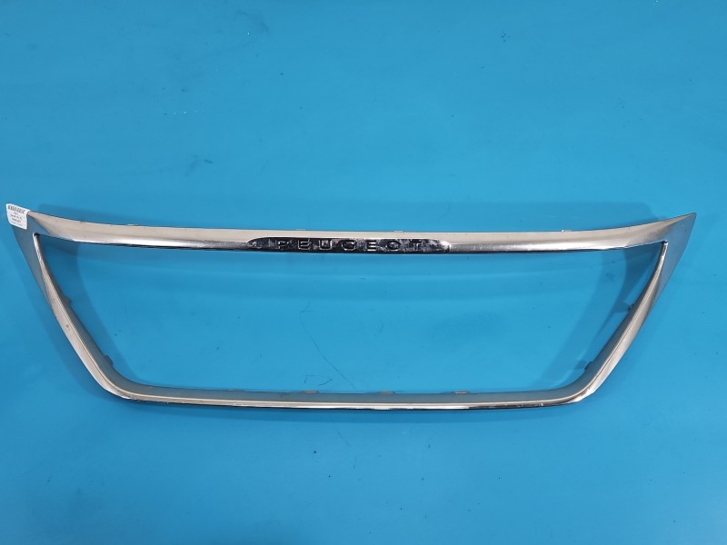 Atrapa grill Peugeot 3008 II