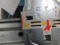 Podnośnik przód lewy SZYBY WINDA 9829511880 Citroen C3 III 16-24 Popękany plastik prowadnicy szyby 6 PIN 5d HB