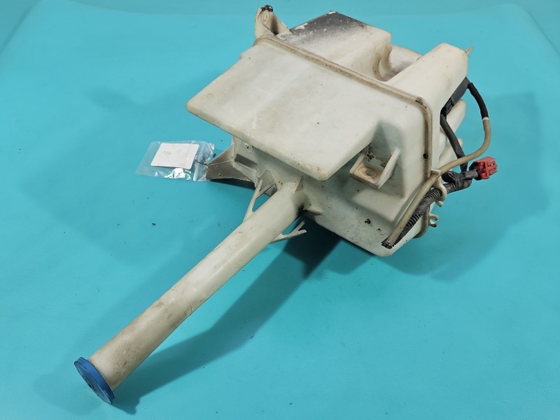 Zbiornik Zbiorniczek płynu spryskiwacza Toyota Avensis II T25