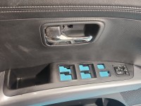 Tapicerka drzwi przód lewa boczek kierowcy Mitsubishi Outlander II 06-13 7221B157ZZ