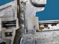 Podnośnik przód prawy SZYBY WINDA mazda Tribute I 00-07 Producent części: Mazda, 2 PIN Pęknięcie przy mechanizmie...