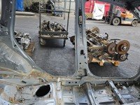 Próg lewy SŁUPEK ŚRODKOWY B Subaru Forester IV SJ 12-18 HB 5d srebrny G1U