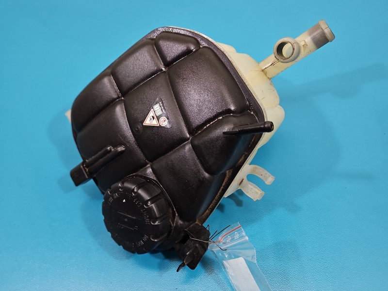 Zbiorniczek Zbiornik wyrównawczy Mercedes ML W164 3.0 cdi