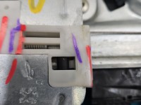 Podnośnik tył lewy SZYBY WINDA Peugeot 2008 I 9815999580 HB