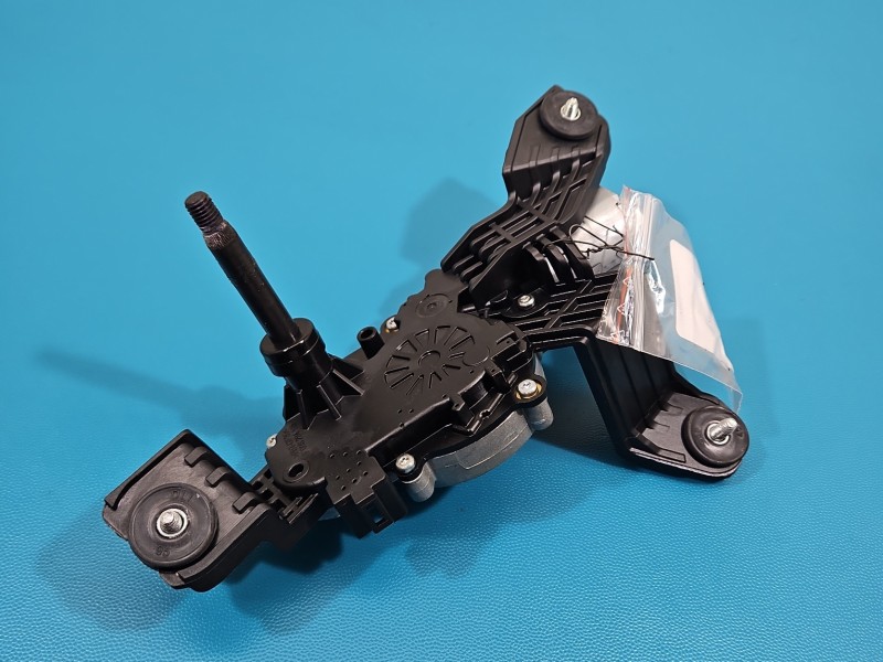 Silniczek Silnik wycieraczki tył Hyundai I30 III 16- 98700-G3000 HB