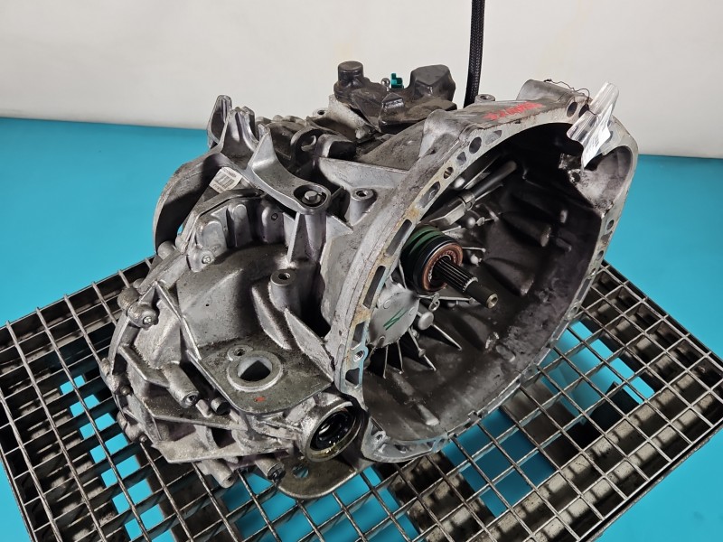 Skrzynia biegów PF6082 Renault Trafic III 2.0 dci