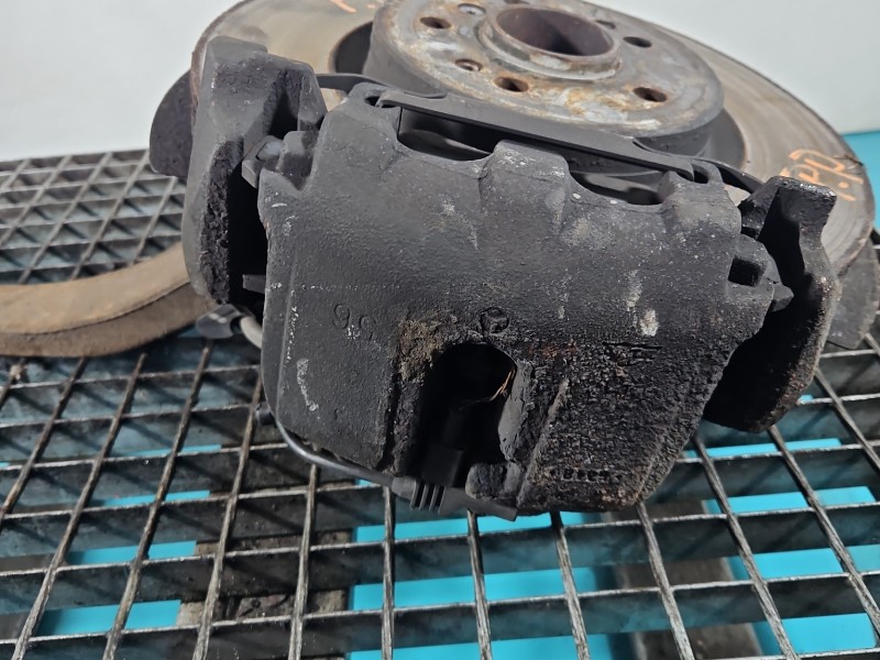 Zacisk przód prawy Mercedes ML W164 3.0 cdi