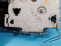 Zamek maski Europejska, Prawy 5E3823509B Skoda Octavia IV