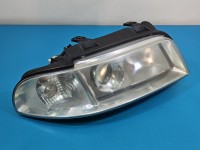 Reflektor prawy lampa przód Audi A4 B5 EUROPA 8D0941004AK