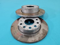 Tarcze hamulcowe tył klocki Vw Touran I 1.9 tdi (BLS)