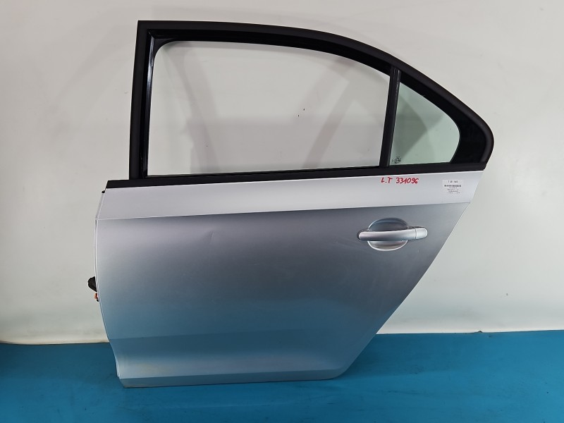 Drzwi tył lewe Skoda Rapid HB 5d LA7W