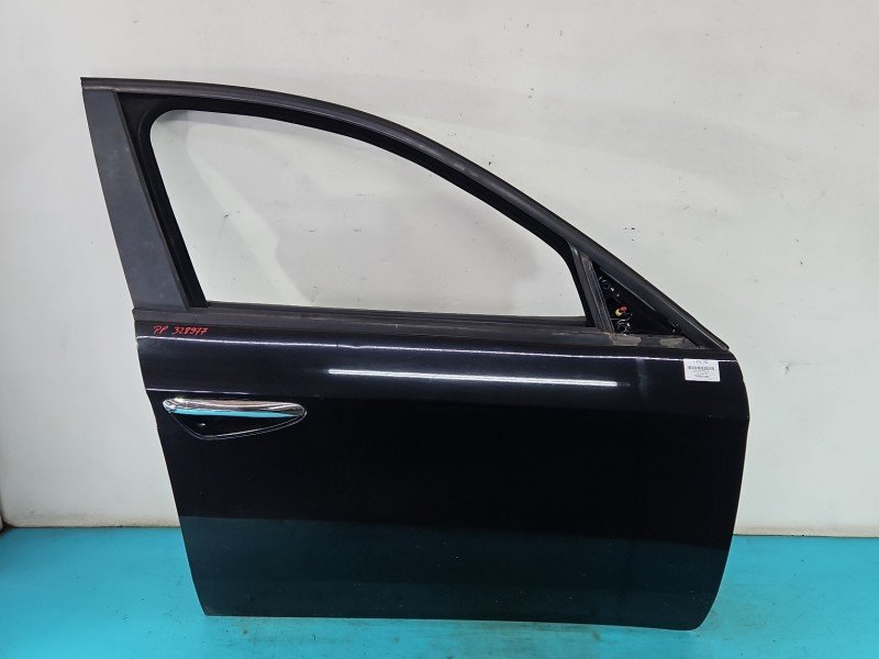 Drzwi przód prawe Alfa romeo 159 5d czarny 876 Drzwi przód prawe Alfa romeo 159 5d czarny 876