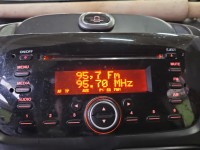 Radio fabryczne Opel Combo D 28252891 radioodtwarzacz