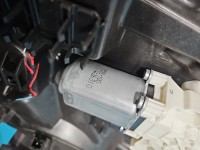 Podnośnik przód prawy SZYBY WINDA Mercedes CLA C118 X118 Mercedes, pęknięty 2 PIN A2478201402, A1187230300, A1779005409 4d sedan