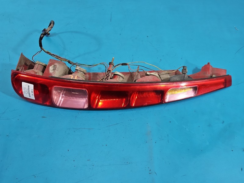 Lampa tył lewa Citroen C8 HB Rysy, mikropęknięcie EUROPA