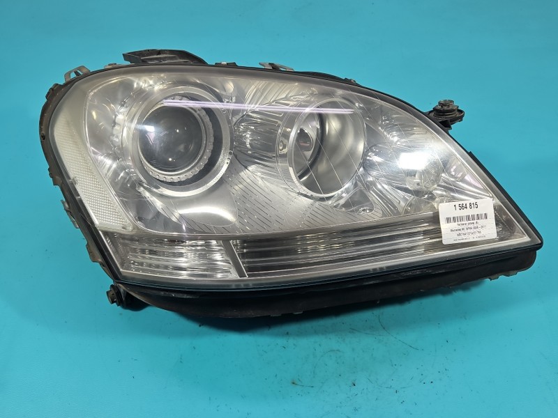 Reflektor prawy lampa przód Mercedes ML W164 EUROPA
