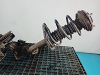 Amortyzator przód prawy przedni Toyota Rav4 IV