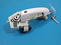 Klamka przód lewa zewnętrzna Kia Stinger