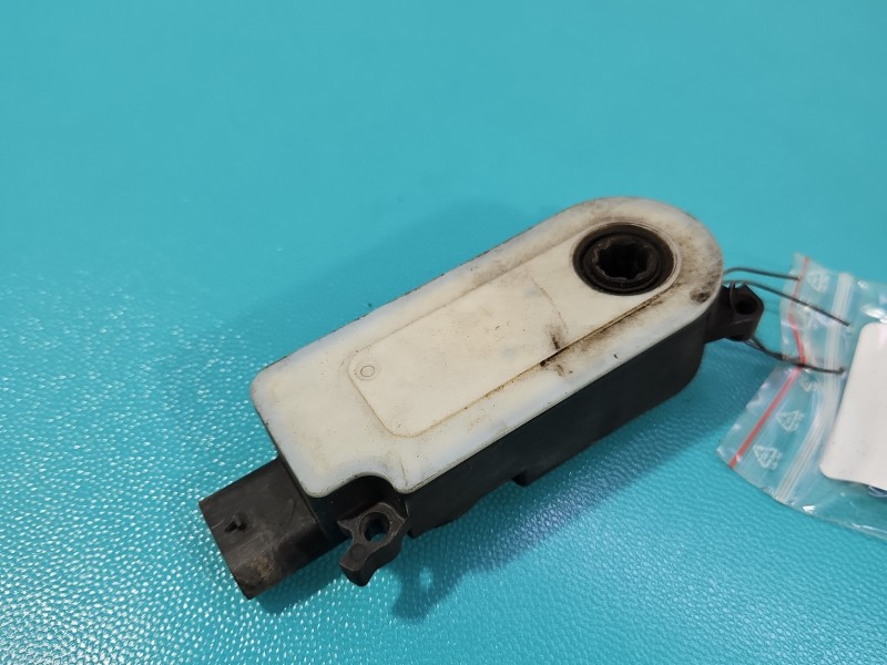 Silniczek pozostałe Opel Astra V K 1.5 cdti (LXD)